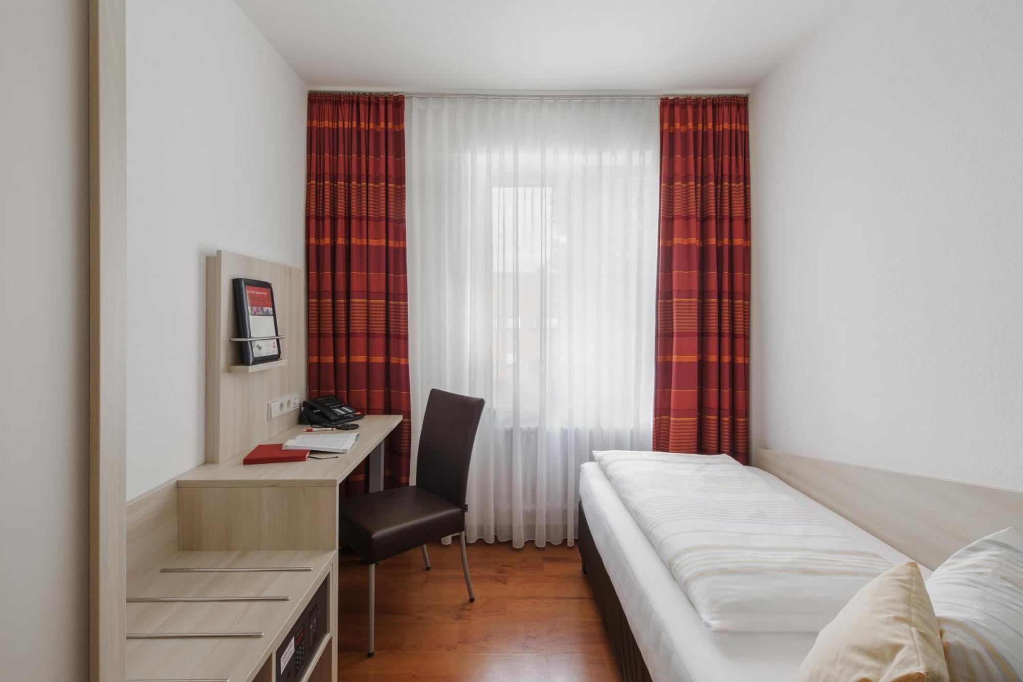 Caritas Tagungszentrum Freiburg im Breisgau Dış mekan fotoğraf